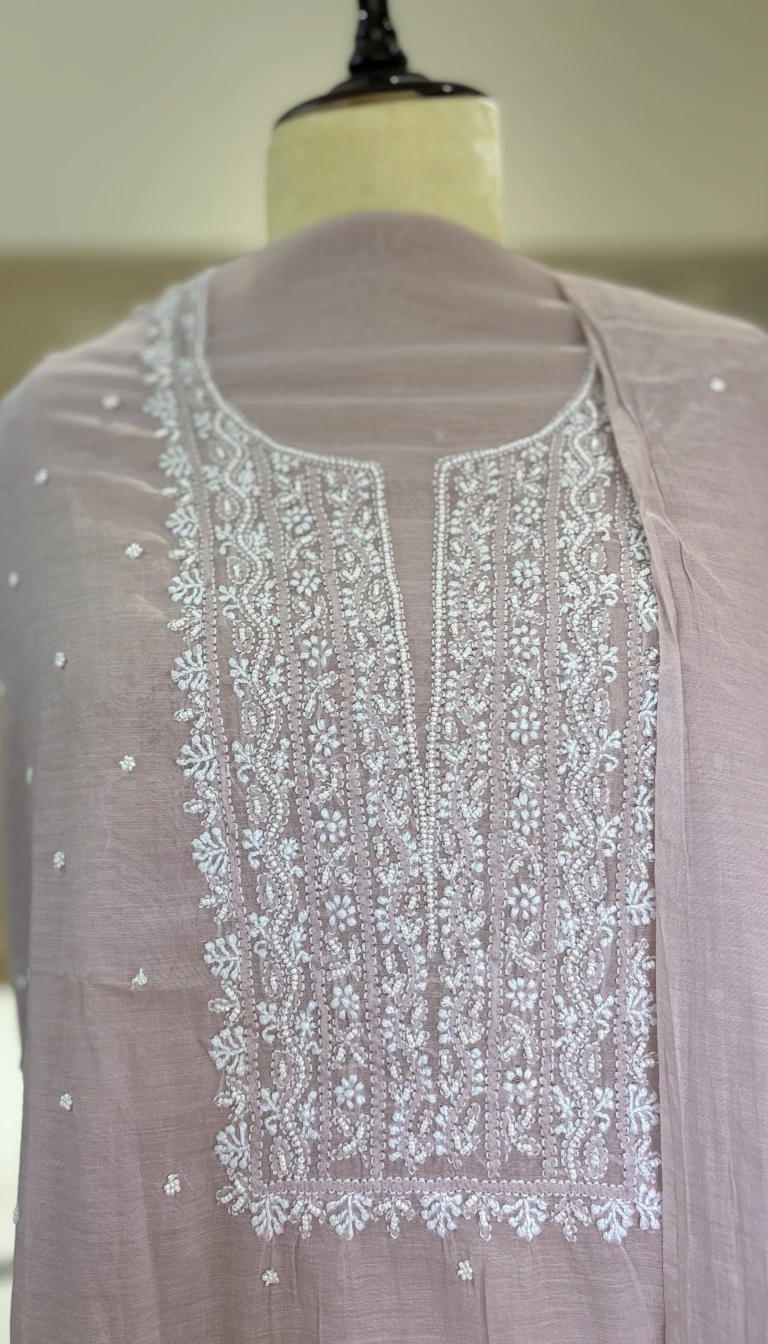 Alternative view of Blush Lilac Pearl Chikankari Mul Chanderi Set